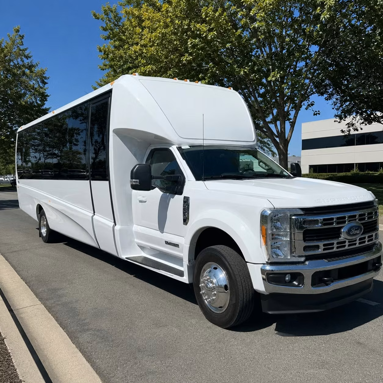 15 passenger minibus