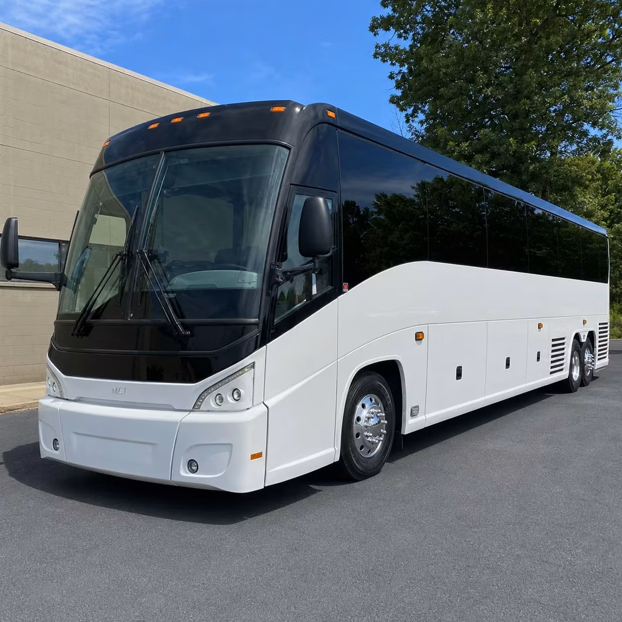nyc groups heading to washington d c rely on charterbusrentalnewyorkny com for smooth long distance bus travel